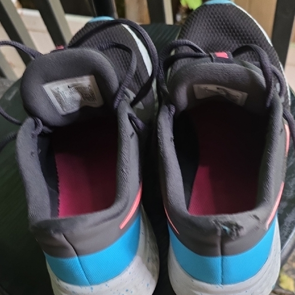 Nike Black and Coral Athletic Shoes - Picture 7 of 12